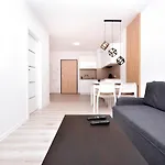 아파트 Rent40 Aura Old Town *