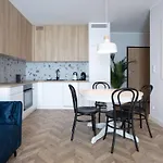 Rent40 Aura Old Town 아파트 *