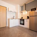 Rent40 Aura Old Town *