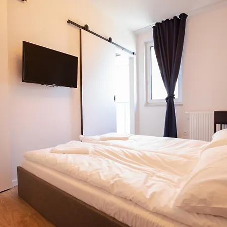 Rent40 Aura Old Town *