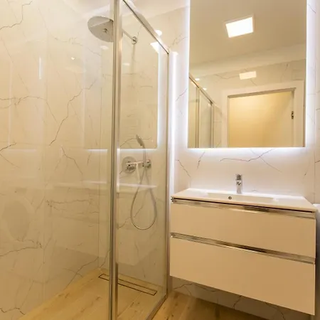 公寓 Rent40 Aura Old Town *