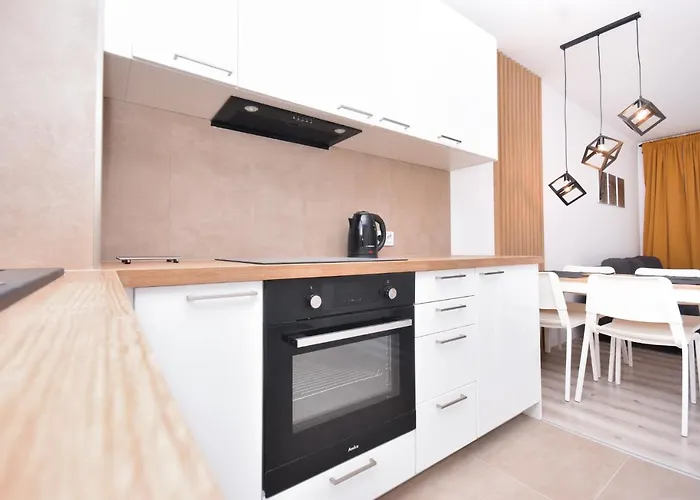 아파트 Rent40 Aura Old Town *