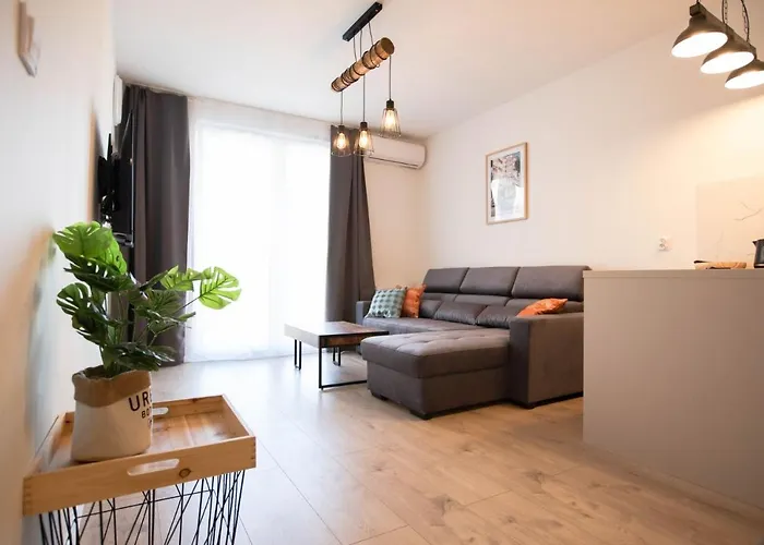 Rent40 Aura Old Town 公寓 *